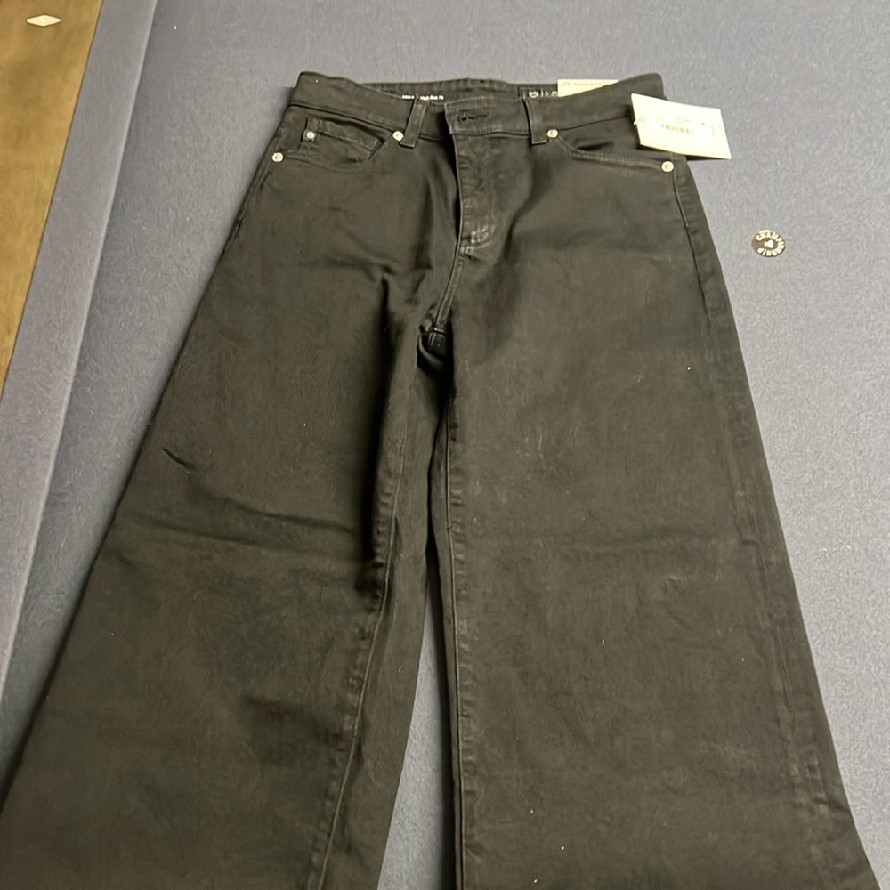 AG brand new cloud soft denim Saige wide leg crop.